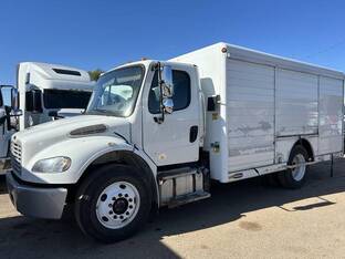 2016 Freightliner BUSINESS CLASS M2 106