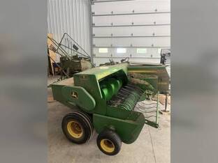 2010 John Deere 348
