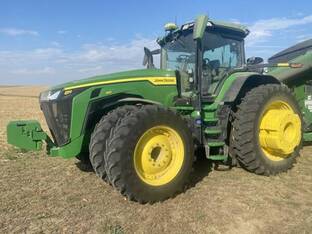 2022 John Deere 8R 410
