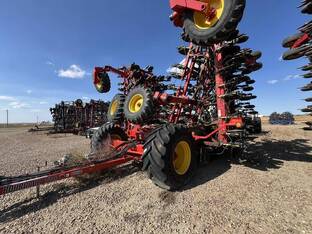 2014 Bourgault Industries Ltd. 3320-76