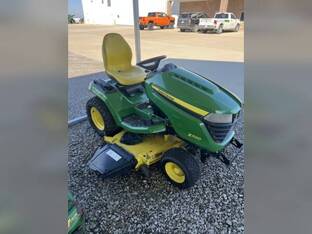 2019 John Deere X590