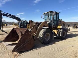 2015 Caterpillar 938K