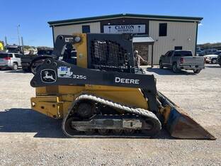 2022 John Deere 325G