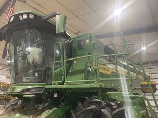 2025 John Deere S7 800