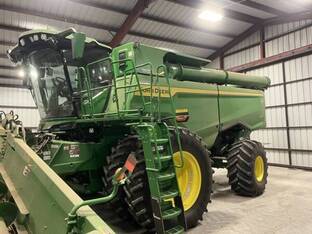 2025 John Deere S7 700