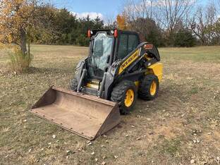 2015 New Holland L228