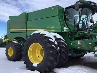 2023 John Deere S790