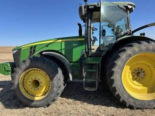 2012 John Deere 8335R