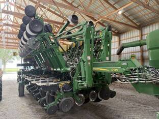 2015 John Deere 1795