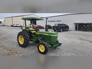 John Deere 2040