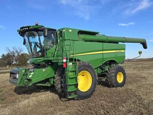 2018 John Deere S790