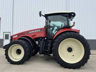 2015 Versatile 260
