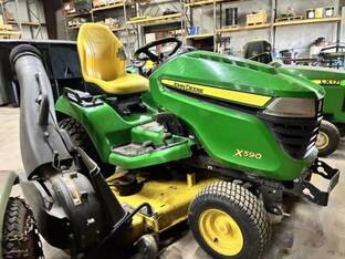 2017 John Deere X590