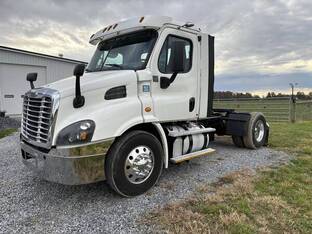 2017 Freightliner CASCADIA 113