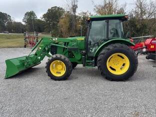 2015 John Deere 5085E