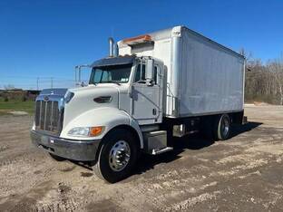 2009 Peterbilt 335