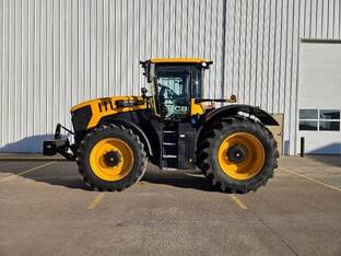 2025 JCB Fastrac 8330