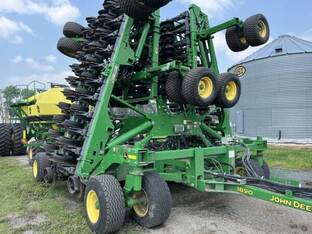 2018 John Deere 1890