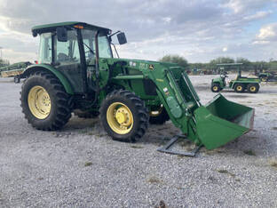 2013 John Deere 5100M