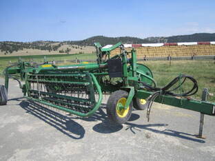 2003 John Deere 705