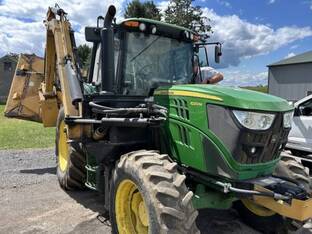 2017 John Deere 6120M