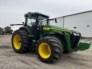 2021 John Deere 8R 410