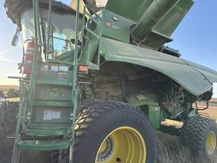 2024 John Deere S780