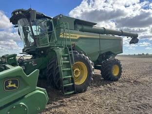 2025 John Deere S7 800