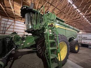 2024 John Deere X9 1000