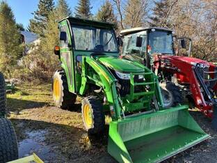 2017 John Deere 3033R