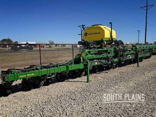 2023 John Deere 1725