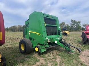 John Deere 560M