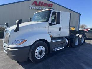 2021 International LT625