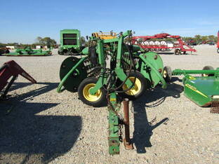 John Deere 705