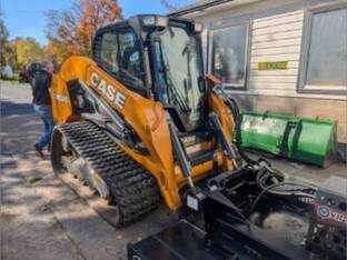 2022 Case TV450B