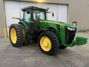 2013 John Deere 8235R