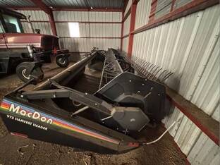 2002 MacDon Industries 972