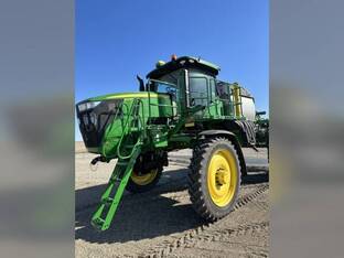 2021 John Deere R4044