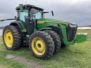 2025 John Deere 8R 370