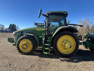 2024 John Deere 8R 250