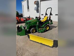 2018 John Deere 1025R