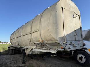1968 Fruehauf 1390 CUBIC FT TANK