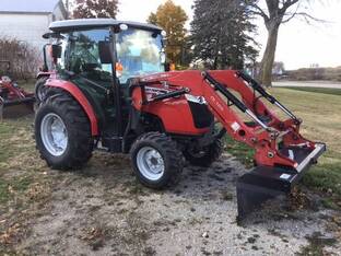 Massey-Ferguson 1735M