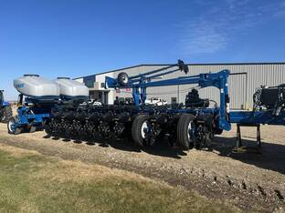 2026 Kinze 5900