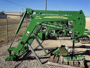 2014 John Deere 562