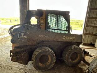 2022 John Deere 320G