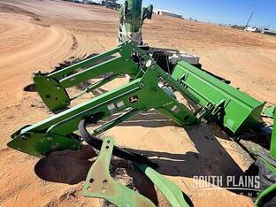 2015 John Deere H240