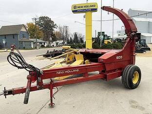 New Holland 900