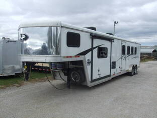2021 Bison 4 horse trailer