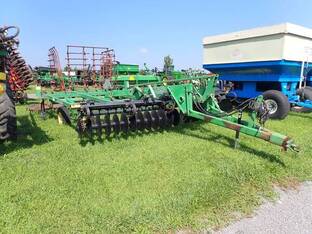 John Deere 726